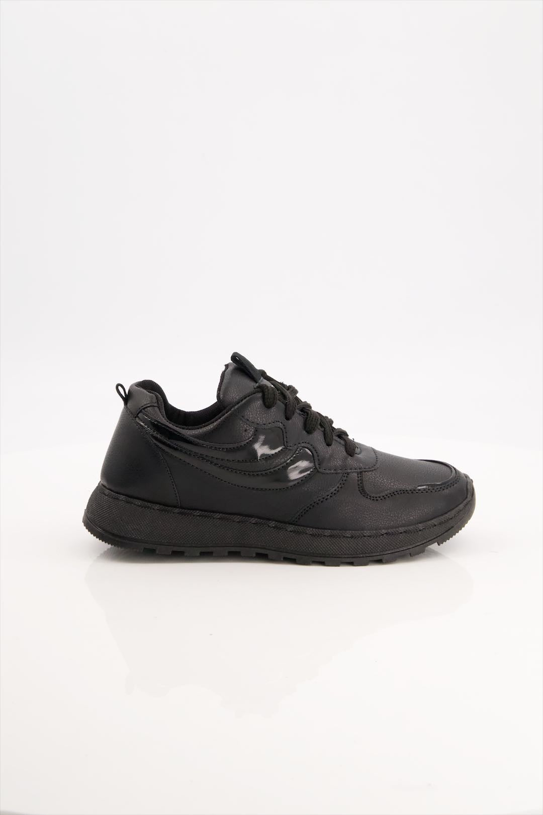 women premium black casual sneaker SB-225